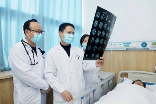 胸怀医者仁心 践行使命担当——记市第二人民医院神经内科四病区主任王彦阔1934.png 胸怀医者仁心 践行使命担当——记市第二人民医院神经内科四病区主任王彦阔1934.png