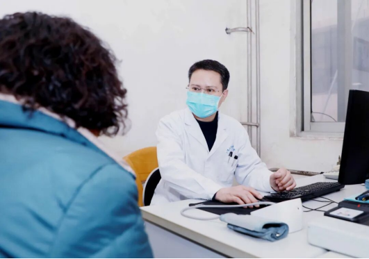 胸怀医者仁心 践行使命担当——记市第二人民医院神经内科四病区主任王彦阔796.png 胸怀医者仁心 践行使命担当——记市第二人民医院神经内科四病区主任王彦阔796.png